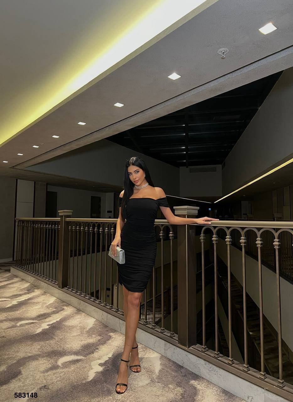 Sandy Kumaş Düşük Omuz Elbise Siyah