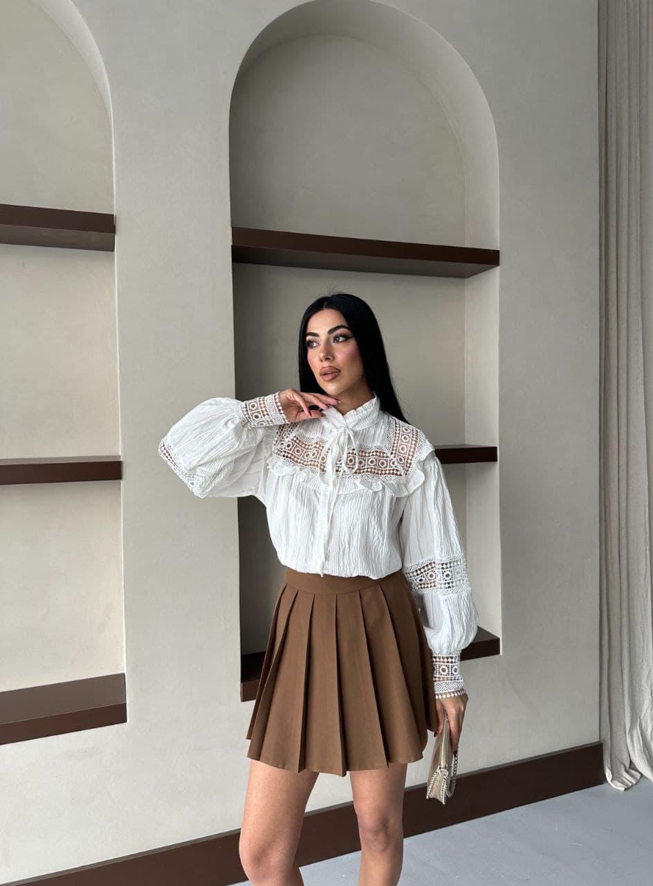 Madam Yaka Ve Kol Dantel Detaylı Uzun Kol Gömlek Beyaz