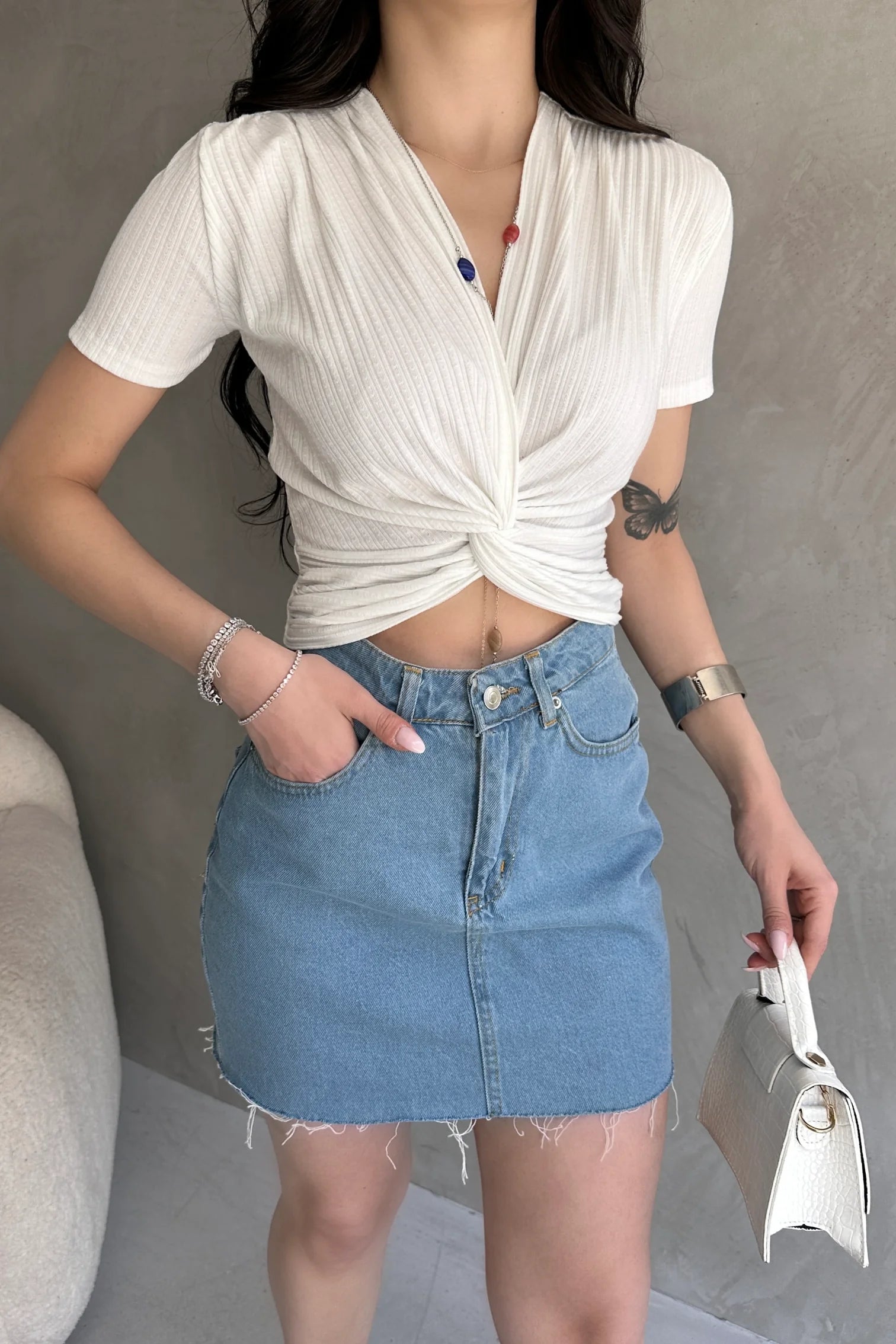 Kruvaze Yaka Crop Bluz Beyaz